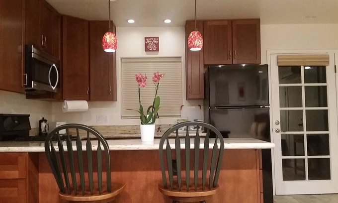 Rolando Village Cottage | Charming Studio Cottage in fabulous San Diego with all amenities!