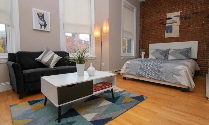 Columbus Apartment | Charming Studio in Boston Brownstone, C.Ave#5