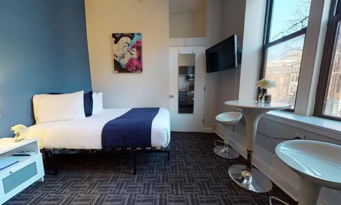 Columbus Apartment | Charming Studio in Boston Brownstone, C. Ave #33