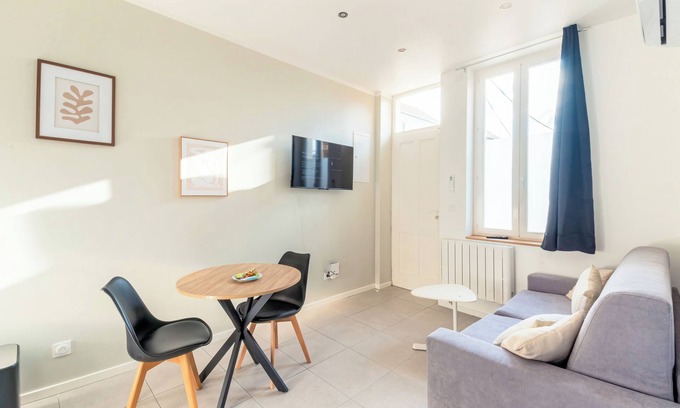 Les Poulettes Apartment | Charming T2 in the heart of Villeurbanne