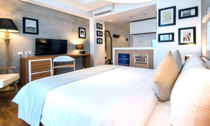 Downtown Kuta Hotel | Charming Thematic Room - 1 King Bed in Kuta Area