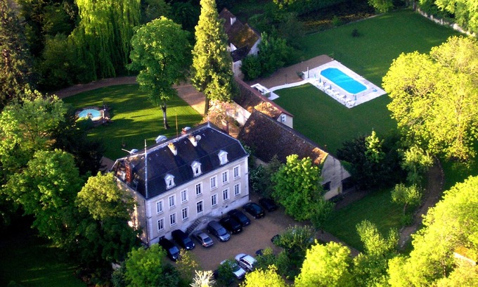 Beaune Hotel | Chateau de Challanges
