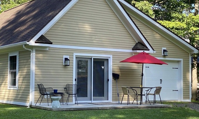 Bemus Point Cottage | Chautauqua Lake Luxurious Cottage on beautiful private 12 acre lakefront Estate