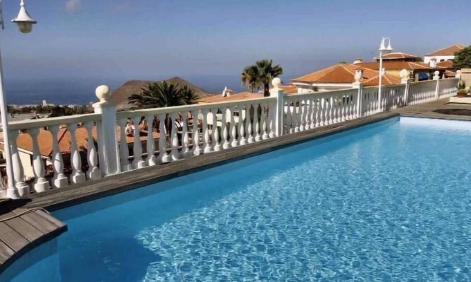 Chayofa Apartment | Chayofa - Apartment in an upscale environment with a terrace, jacuzzi and pool