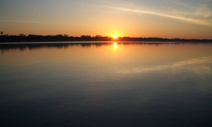 Oscar Cottage | Cheap rates on False River! Summer dates available!