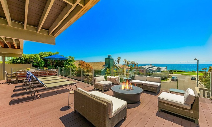 La Jolla House | Chelsea House - panoramic ocean views, walk to shops and restaurants
