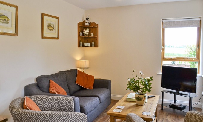 Diss Cottage | Chestnut Cottage-27565