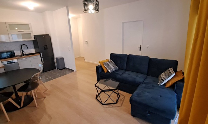 Villejuif Apartment | Chez David
