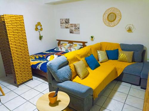 Bois d'Olives Apartment | Chez Thierry et Alexandra