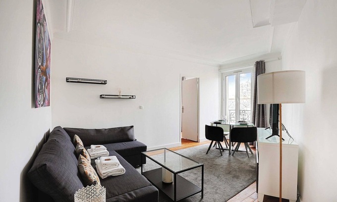 Saint-Ouen Apartment | Chic apartment - 1BR/4P - Next to Paris