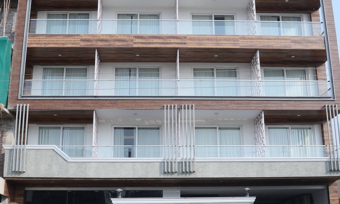 IMT Manesar Hotel | Chic hotel in marvelous Manesar with fitness room, AC, WiFi