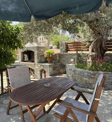 Agios Konstantinos House | Christina Traditional House