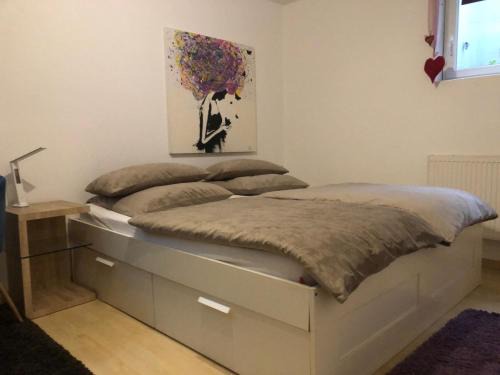 Leutkirch im Allgau House | Christine Oparaugo - Privatzimmer mit Bad