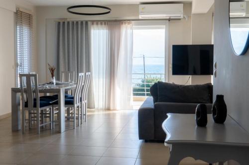 Gefira Mpania House | Christo’s Beachfront Bliss