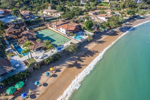 Village da Ferradura Villa | Cinematográfica Mansão na Areia da Ferradura