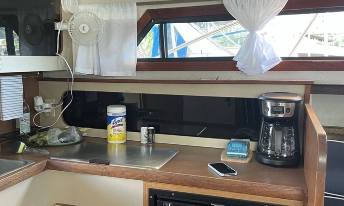 Inver Grove Heights Boat Rental | Classic boat