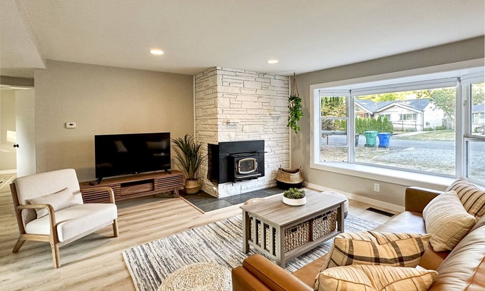 Shoreline House | Classic Charm Meets Modern Comfort Home