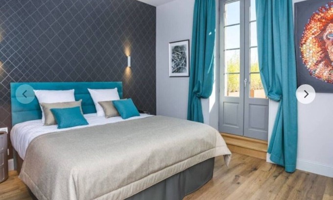 Casteljaloux House | Classic room of Clos Castel 4