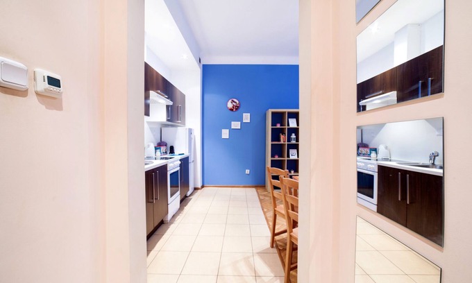 Powisle Apartment | Classy Apartment Near Old Town and Metro