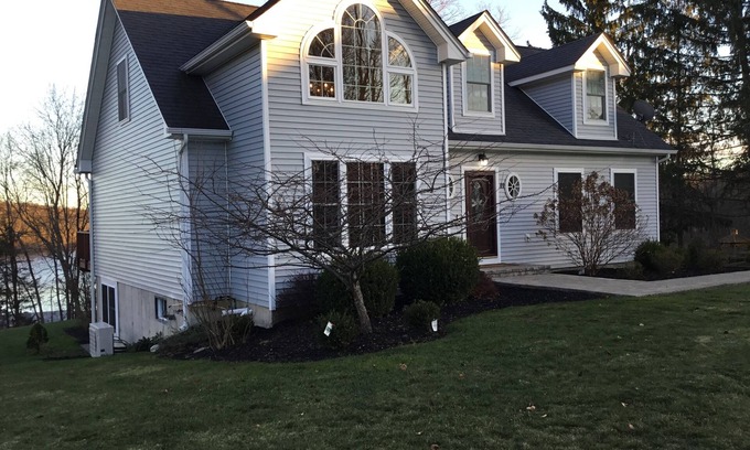 Rhinebeck House | Classy Comfort in Upstate New York