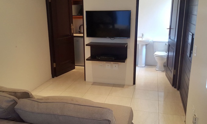 Bedfordview Apartment | Classy Studio Apartment