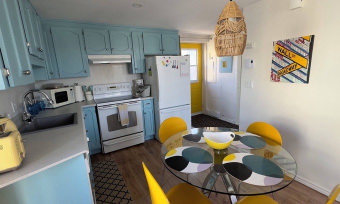 Saint-Joseph-de-Beauce Apartment | Clean Comfortable Close to services