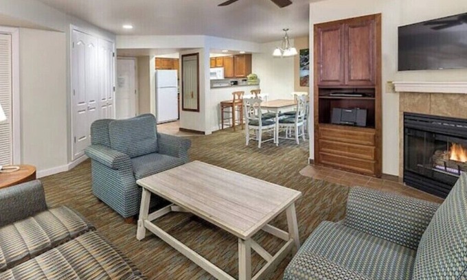 Elk Point Apartment | Club Wyndham South Shore 1n