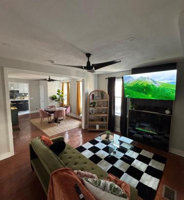 Collingdale House | Collingdale Home - Near Philly!