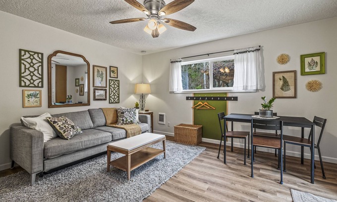 Sherwood - Tualatin North Apartment | Colorful and Fun Getaway for Four - Unique Northwest Vacation Rentals