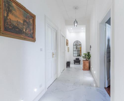 Celio Apartment | Colosseum Apartment, 3 bedrooms, 3 baths, large living room with a sofa bed, the apartment can accommodate 8 people