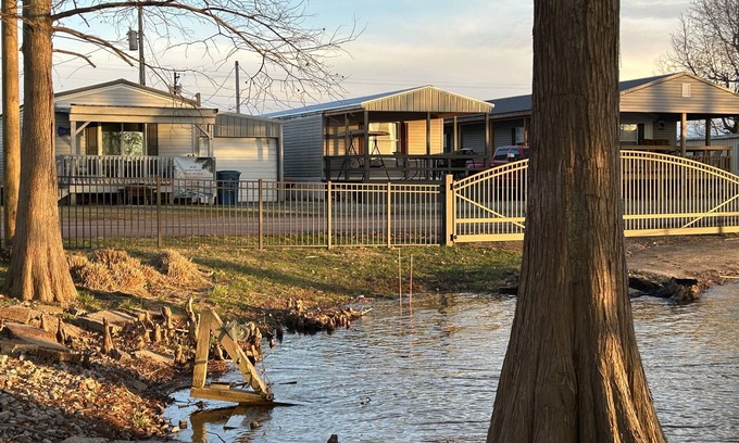 Hornbeak House | Come and relax at the Refuge at beautiful Reelfoot Lake!