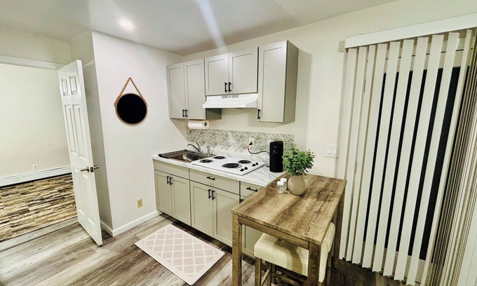 Bay Shore Apartment | Comfort Suite in charming Bay Shore