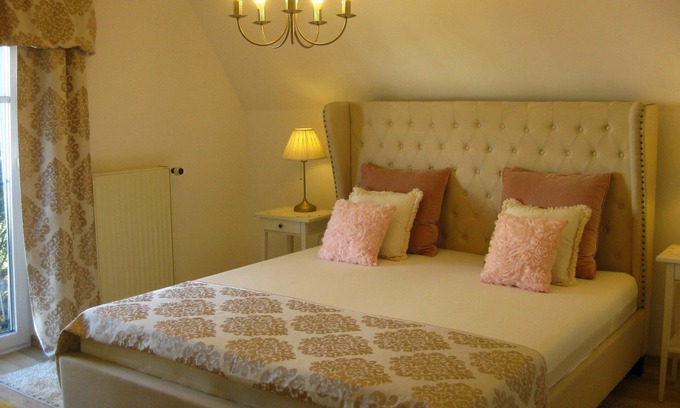 Weilheim Apartment | Comfortable apartment Elisabeth(1st floor) with garden, between Munich and Garmisch-P.