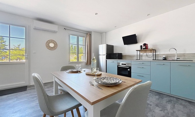 Anglade Apartment | Comfortable 1 bedroom apartment in the heart of the Blayais, ideal for workers/travellers