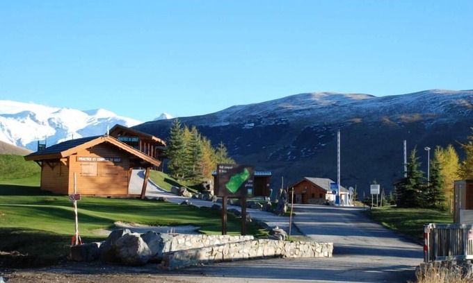 Bergers Apartment | Comfortable accommodation at the foot of the slopes, south-facing, shops, quiet location