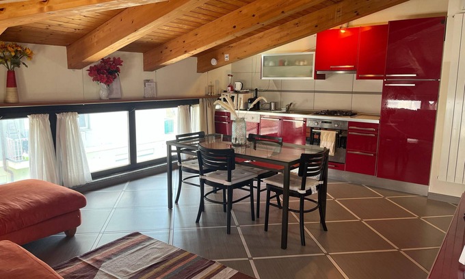 Rezza Apartment | Comfortable attic apt with parking space in Chiavari Italy