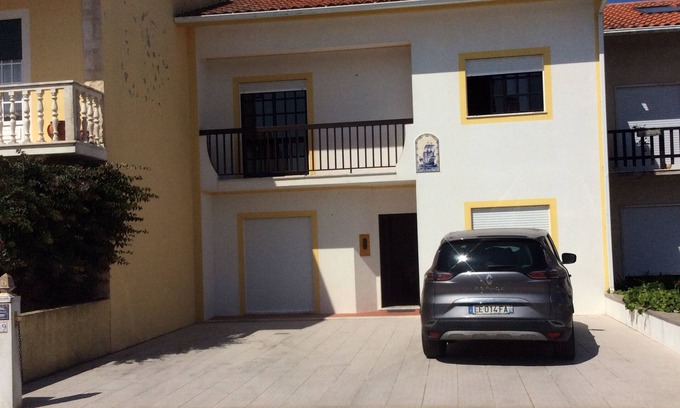 Tocha Apartment | Comfortable duplex apartment 7 minutes' walk from the beach.