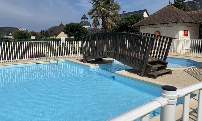 Port Guillaume House | Comfortable house ideally located 50 m from the pool and 300 m from the beach