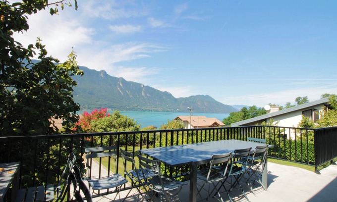 Viviers-du-Lac Villa | Comfortable villa with a view of Lake Bourget