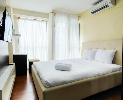 Kayu Putih Apartment | Comfy Studio Tifolia Apartment By Travelio