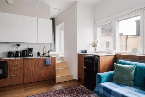 Alppiharju Apartment | Comfy Top Floor Studio Apt in Centre of Helsinki