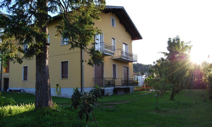 Albate Apartment | COMO LAKE - SUNRISE - ECO FLAT IN A VILLA