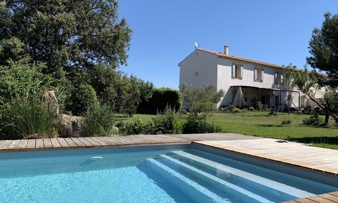 Istres House | Complete accommodation 1st floor of a Provencal house, open view of the ponds