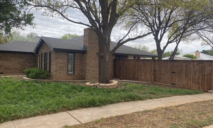 Lubbock House | Completely remodeled 3-bedroom 2 bath in south Lubbock. 7 min to Tech.