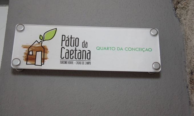 Almeida Condo | Conceição's Room