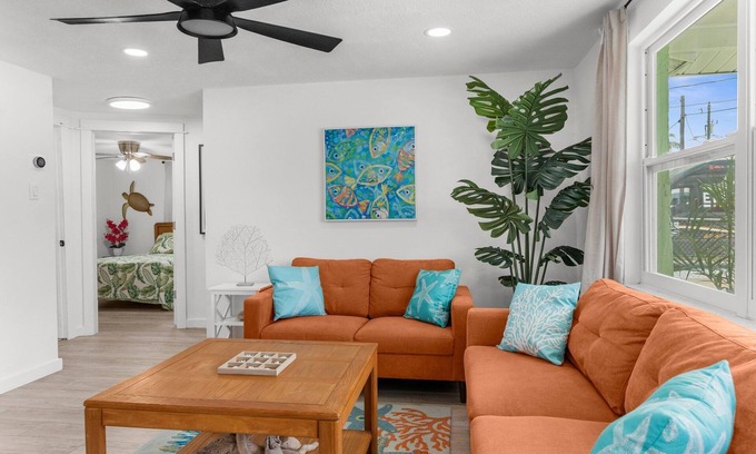 Sea Ranch On The Gulf House | Conch Cottage Large dock gulf access sleeps 8