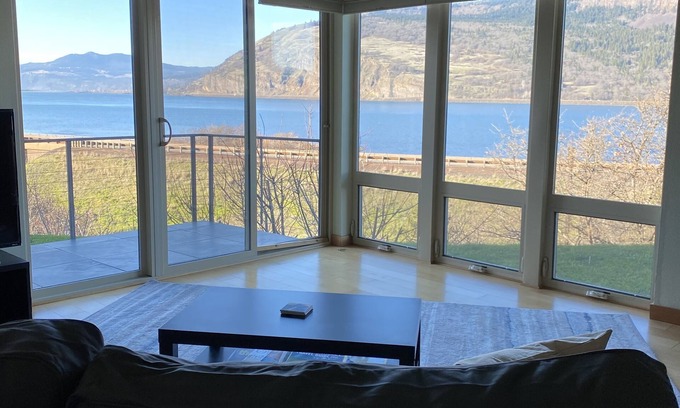 Mosier Condo | Condo near Hood River with spectacular Gorge view