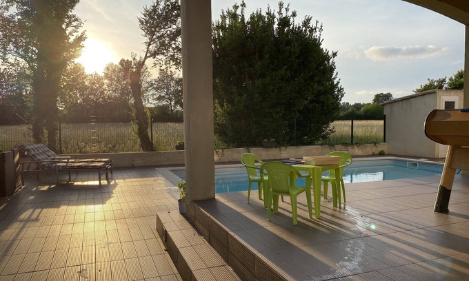 Entressen Villa | Contemporary villa. Near AIX/MARSEILLE/ALPILLE/AVIGNON/ARLES