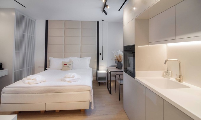 Corfu Town House | Contessa Bianca Luxury Suites