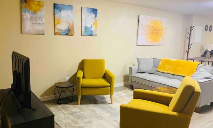 Aurora Apartment | "Convenient Stay: DIA, Anchutz, City & Mountains!"